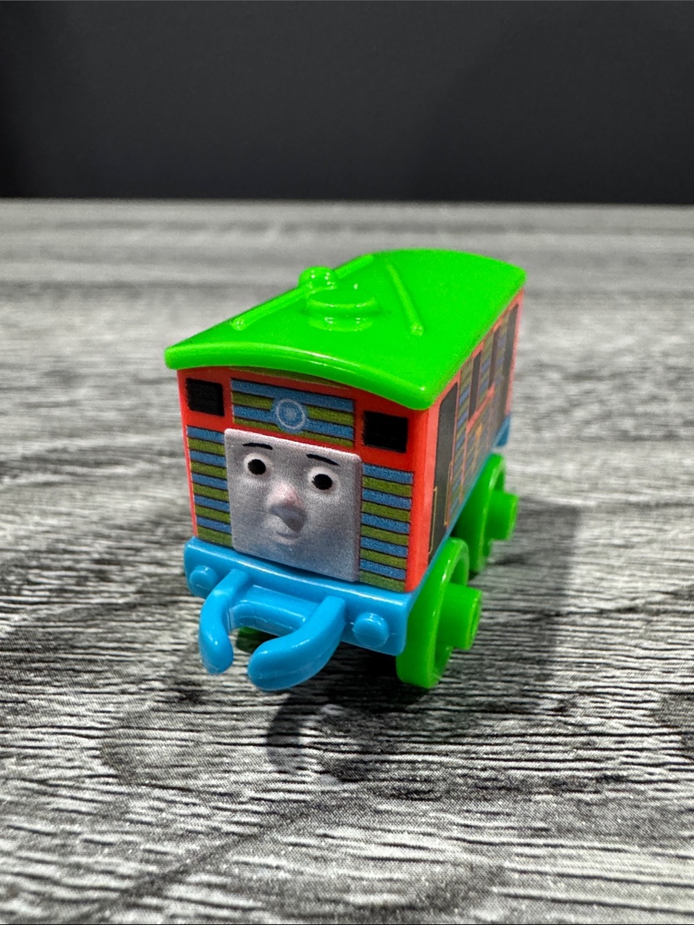 Thomas & Friends | Thomas the Tank Engine Minis: Neon Toby (2014) - Toy Train